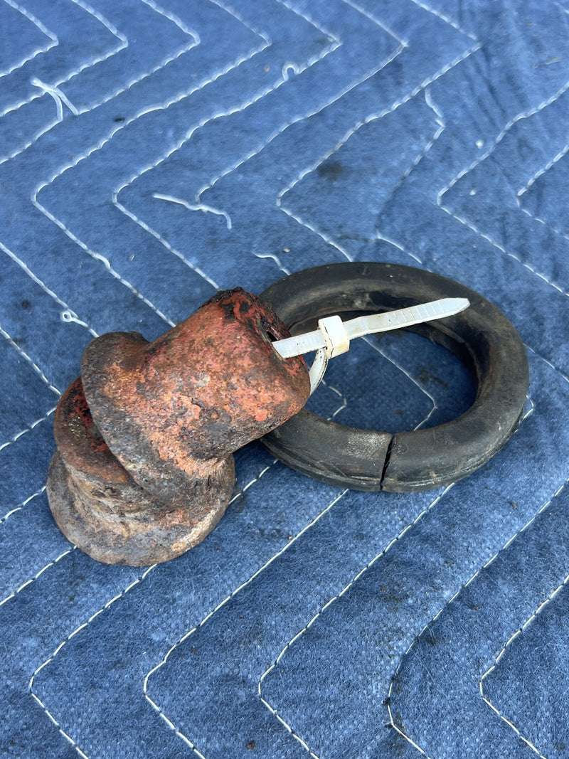 1973 Volvo 140 142 - Air Resonator