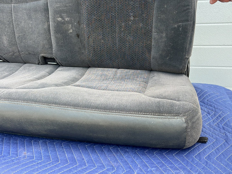 1999-2006 Chevrolet Silverado GMC Ext Cab Rear Bench Seat Gray Cloth OEM #5495EM