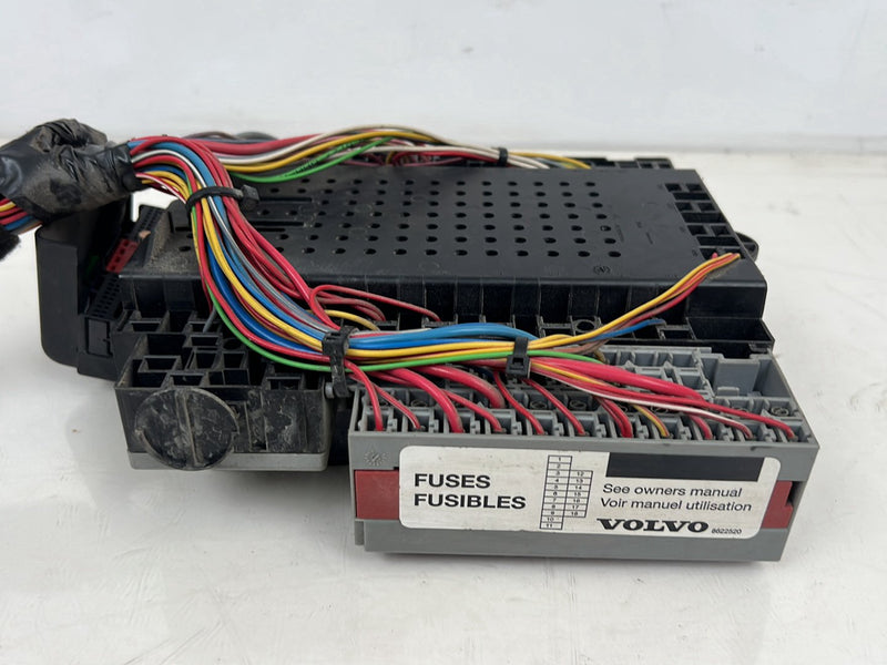 2004-2007 Volvo S60R V70R Cabin Relay Fuse Box Module 8622520 OEM #5781EM