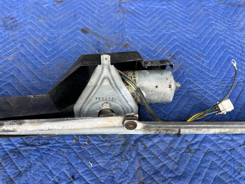 1992-1995 Volvo 940 740 Windshield Wiper Transmission 3518120 OEM #3261EM