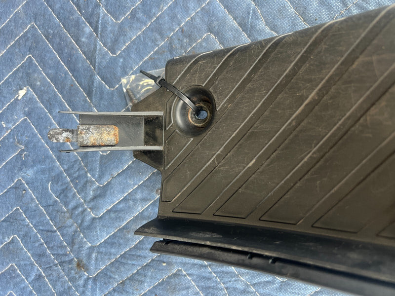 2005-2011 Audi A6 Dead Pedal Foot Rest Cover Left 4F1 864 777 A OEM #58ZJ