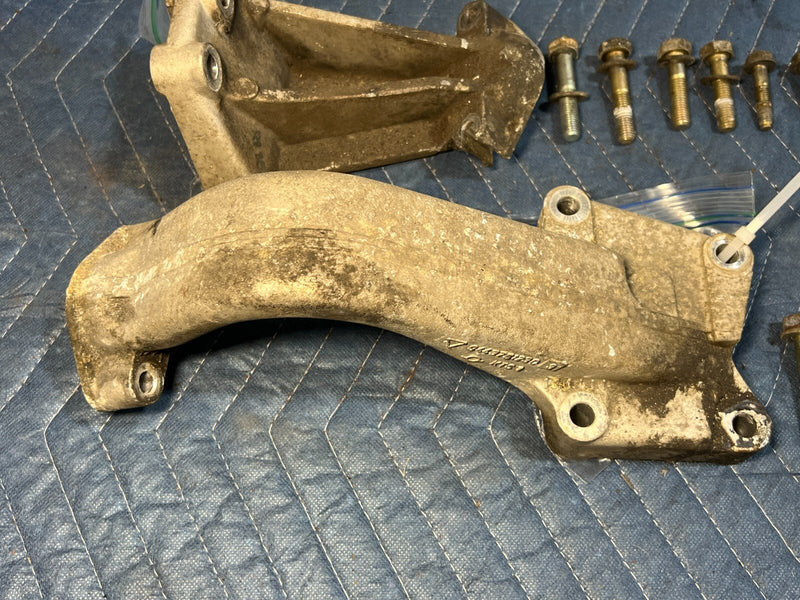 1983-1985 Porsche 944 Right & Left Motor Mount Frame Bracket Support OEM #2516EM