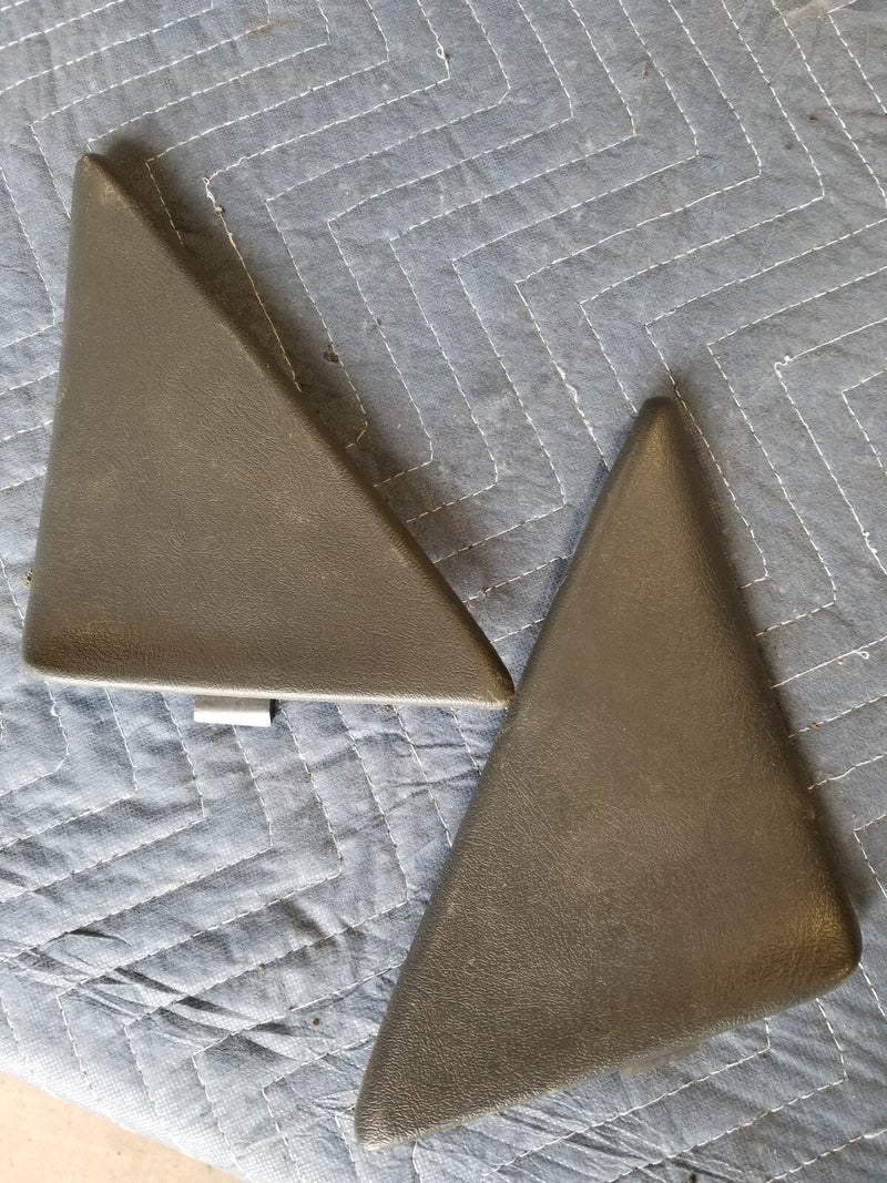 1999-2007 Chevy 1500 Silverado Sierra LH RH Mirror Corner Trim Pair OEM #6507EM
