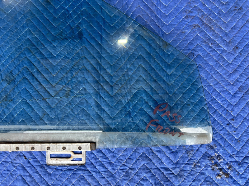 1989-1995 Volvo 740 940 Sedan Front Passenger RH Door Window Glass OEM #3854EM