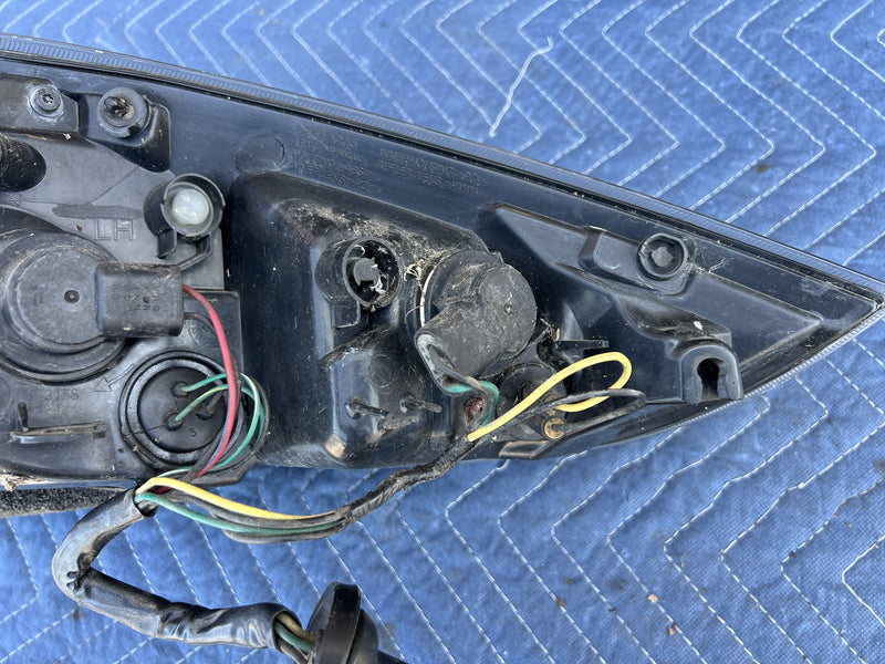 2006-2012 Mitsubishi Eclipse III Tail Light Left Brake Assembly OEM #5009M