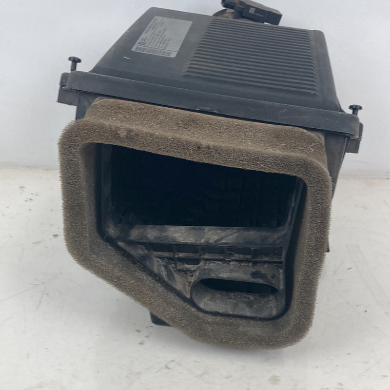 2007-2014 Chevrolet Silverado GMT900 Air Filter Housing Box MAF 29507145 #5338M