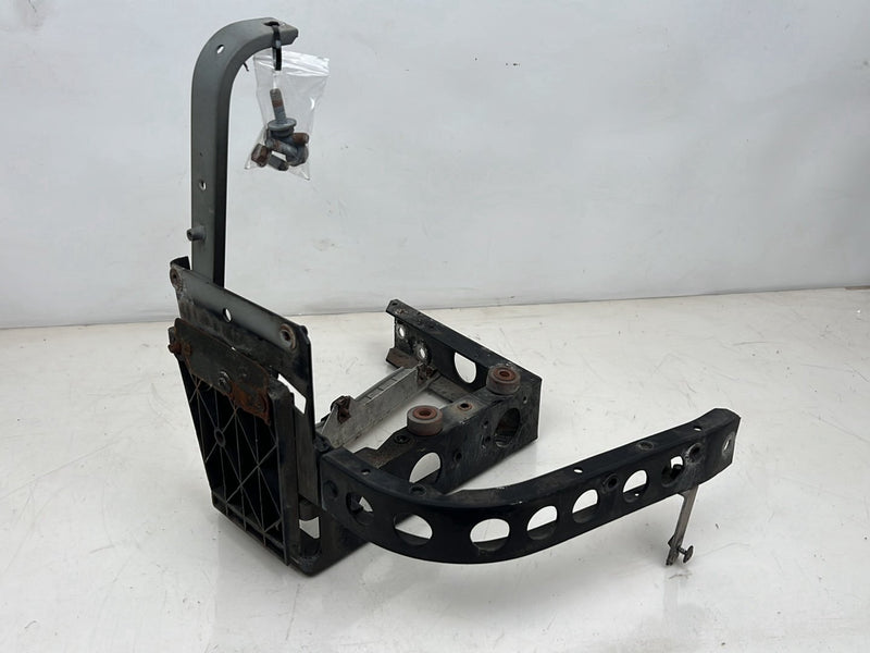1996-2003 Audi S8 D2 A8 Front Passenger Right Bumper Corner Bracket OEM #6494EM