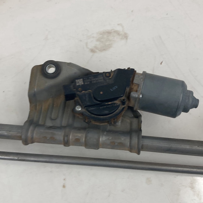 2003-2006 Chevrolet Silverado GMT800 Windshield Wiper Linkage Motor OEM #5341M