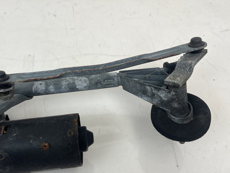 1998-2000 Volvo S70 V70 XC Windshield Wiper Motor Transmission OEM #6892EM