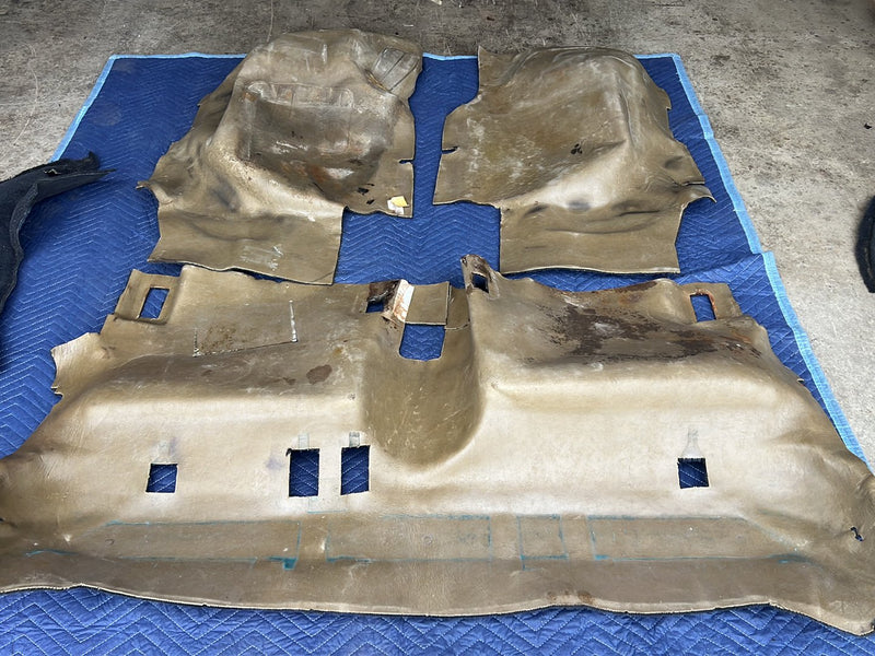 1990-1992 Volvo 740 745 940 Wagon Only Molded Carpet Set Black OEM #6001EM