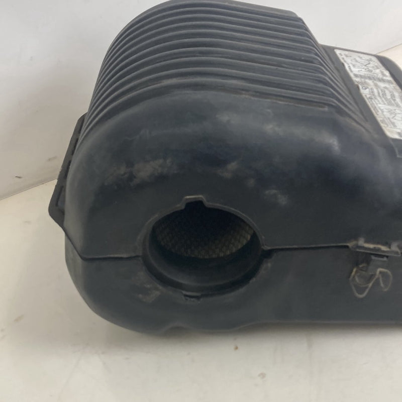 1995-1998 Chevrolet Silverado 2500 GMT400 Air Filter Housing Box OEM