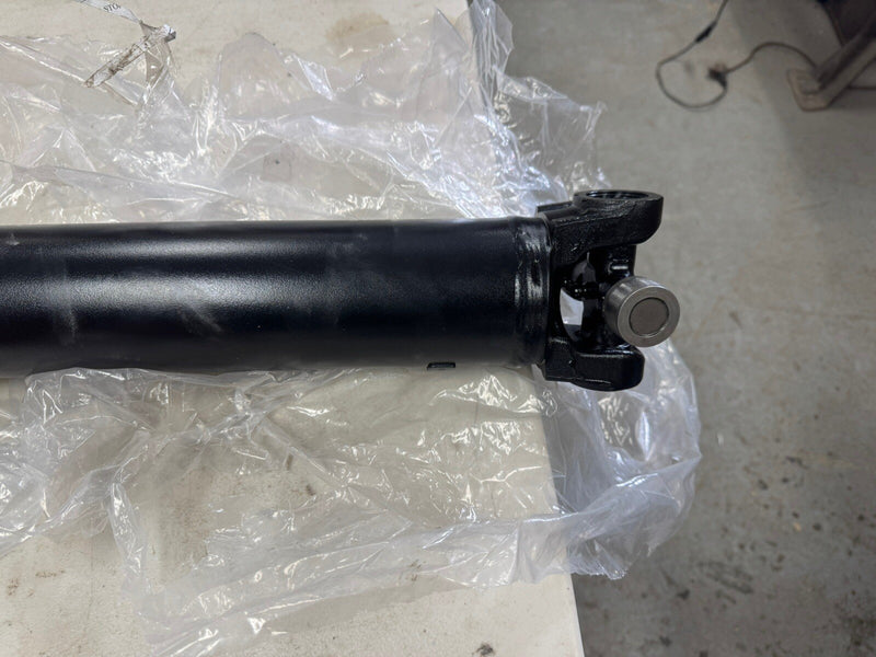 2001-2009 Chevrolet Silverado 3500 GMC Rear Driveshaft Prop Shaft Assembly #4328