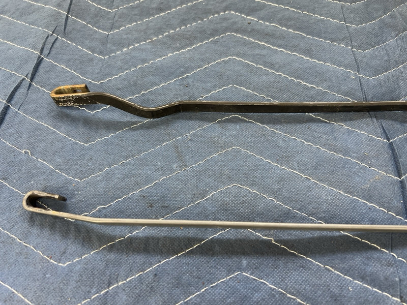 1992-1995 Volvo 940 740 Front Windshield Wiper Arm Pair Left & Right OEM #2LB