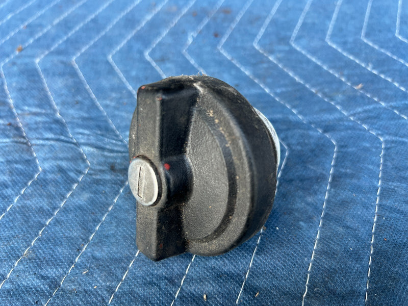1983-1985 Porsche 944 Locking Fuel Gas Tank Filler Neck Cap Cover OEM #2543EM