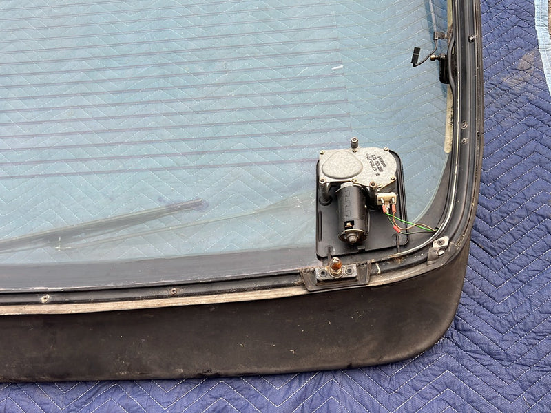 1983-1985 Porsche 944 Rear Hatch Windshield Window Glass Assembly OEM #5724EM
