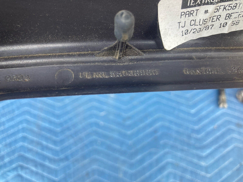 1997-2002 Jeep Wrangler TJ Gauge Cluster Trim Bezel Instrument 15fk58 OEM #3226M
