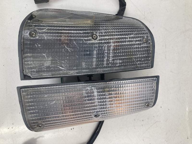 1981-1985 Volvo 240 245 Headlamp Set Grille Front Assembly OEM