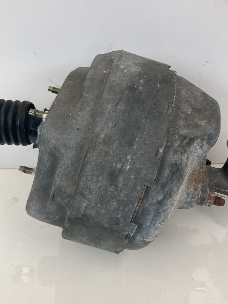 1992 Volvo 940 944 - Brake Booster Master Cylinder PN: 3530354