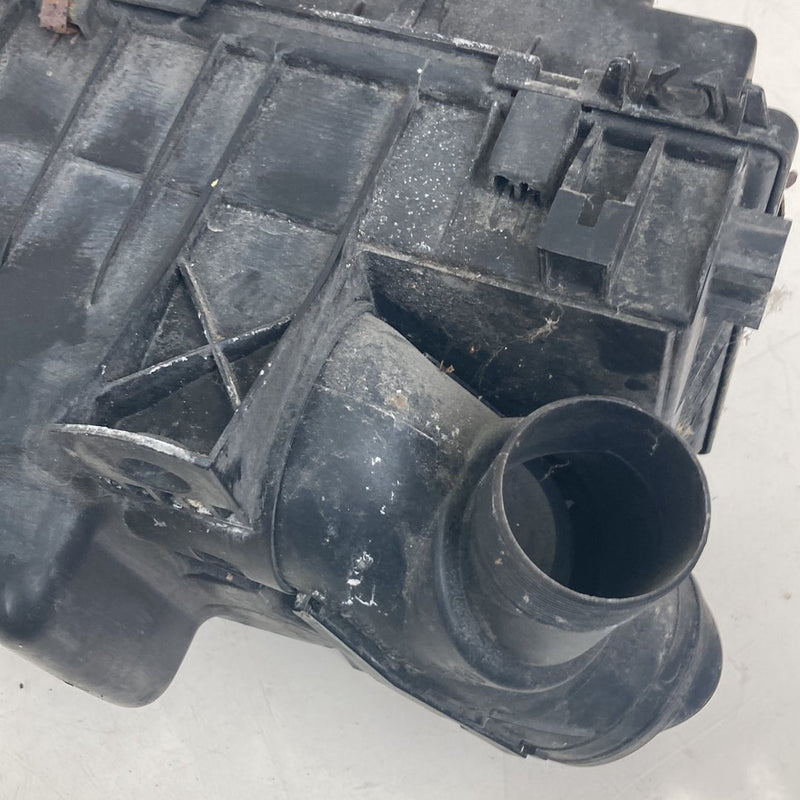 1998-2000 Volvo V70 Air Filter Housing Box 9434297 OEM #5184M