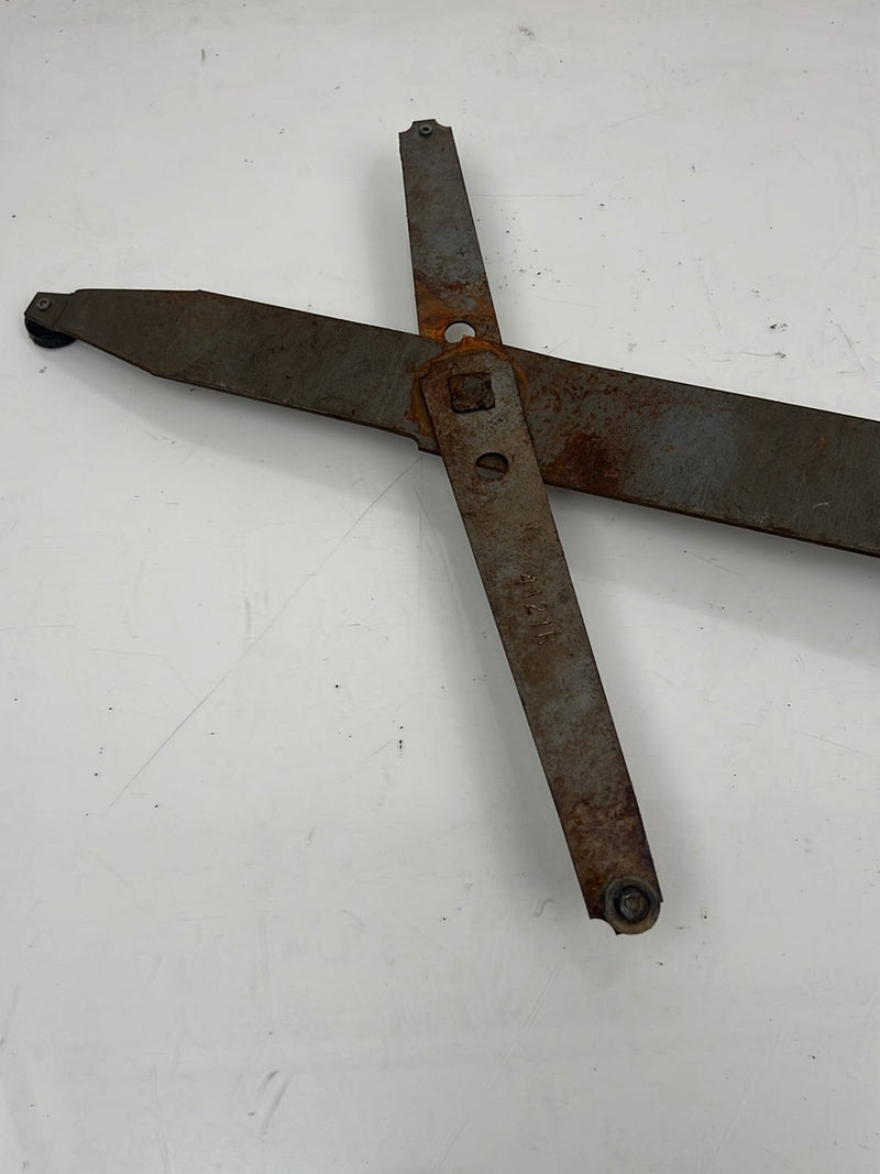 1976-1979 Cadillac Seville Front Passenger RH Window Regulator + Motor OEM #5597EM