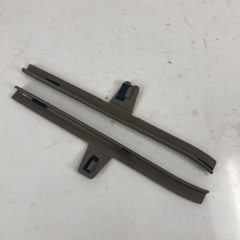 1995-1998 Chevrolet Silverado 2500 GMT400 A Pillar Trim 15959438 15959437 OEM