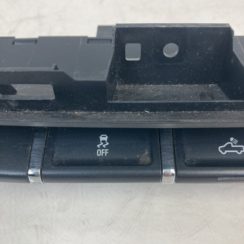 2014-2018 Chevrolet Silverado 2500 Traction Control Switch 23143515 OEM #5589M