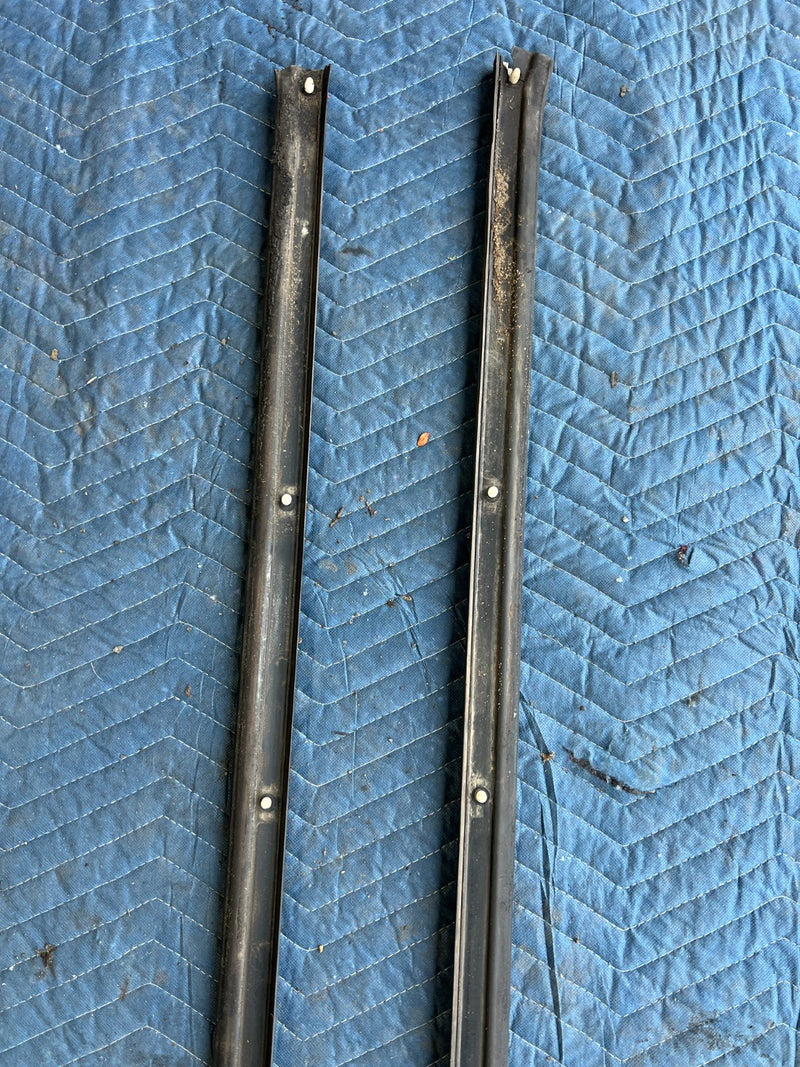 1986-1995 Mercedes 300D W124 Right Left Lower Rocker Panel Trim Pair OEM #2634EM