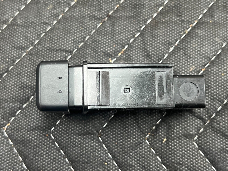 1998-2002 Isuzu Trooper Interior Windshield Defog Defroster Switch OEM #856EM