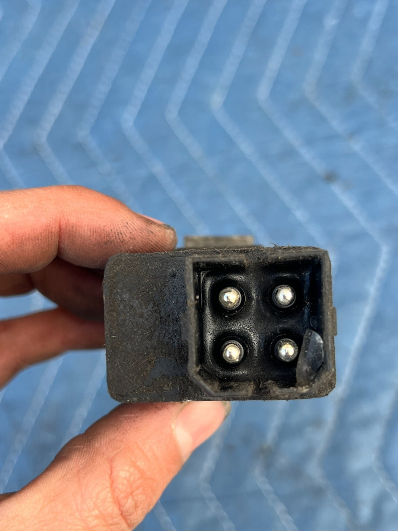 1986-1993 Volvo 240 244 Fuel Pump Radio Suppression Relay 1323592 OEM #4232EM