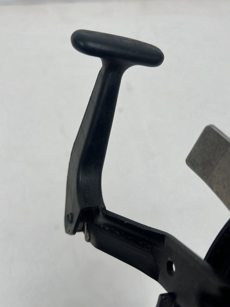 1996-2003 Audi S8 D2 A8 Engine Bonnet Hood Latch Release Lever OEM #6441EM