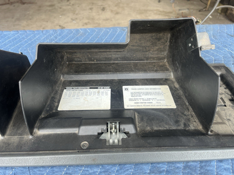 1999-2002 Chevy Silverado GM 1500 2500 Gray Glove Box Compartment OEM #1731CN