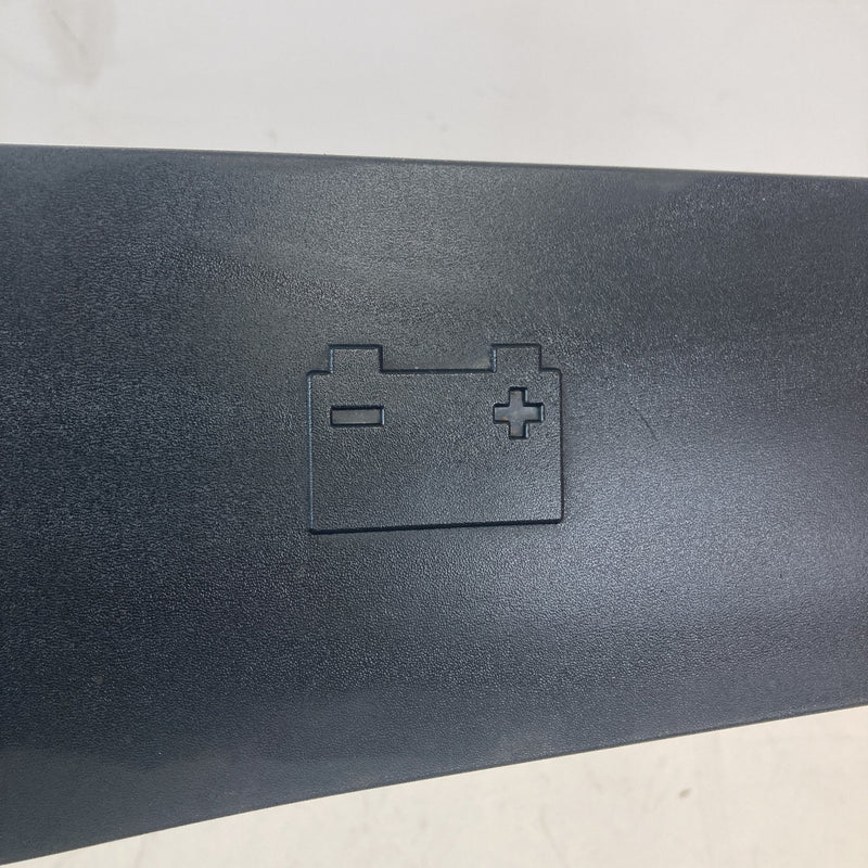 2001-2005 Volkswagen Passat Battery Cover OEM #5525M