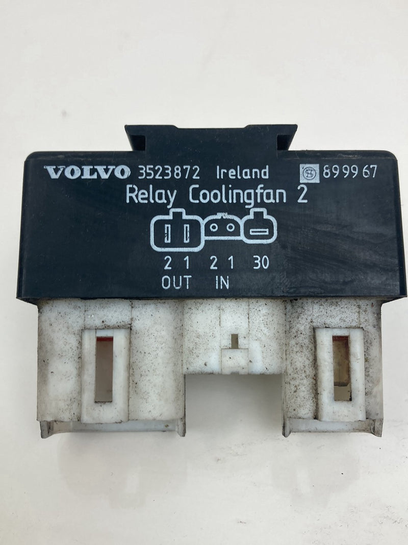 1992 Volvo 940 944 - Cooling Fan Relay PN: 3523872