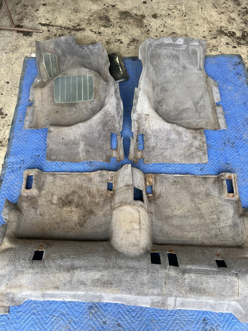 1992-1995 Volvo 940 740 Wagon Front & Rear Charcoal Molded Carpet Set OE #3294EM