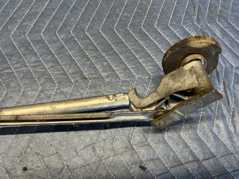 1998-2000 Volvo V70R V70 S70 Wiper Transmission & Motor Assembly OEM #4070E