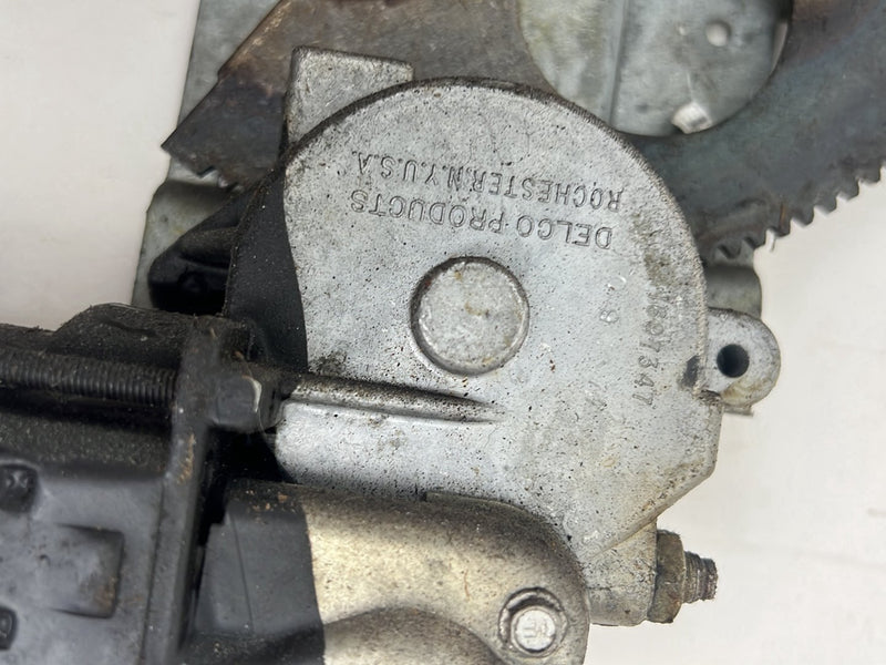 1976-1979 Cadillac Seville Rear Passenger RH Window Regulator + Motor OEM #5602EM