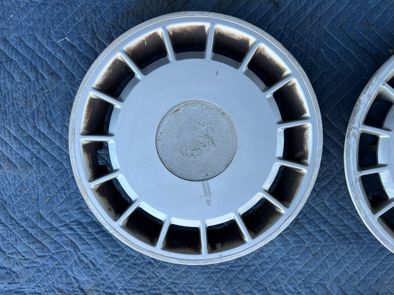 1986-1993 Volvo 240 244 Sedan 14" Hub Cap Wheel Cover Trim 1372165 OEM #4377EM