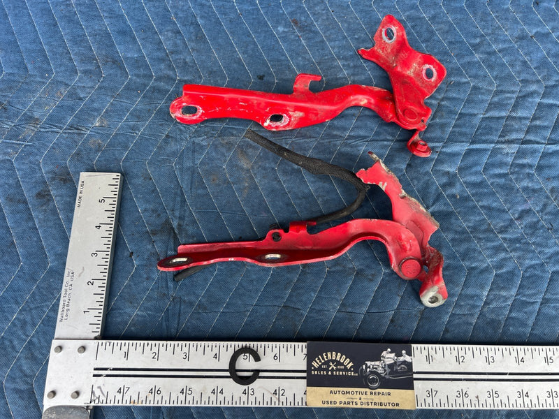 2012-2015 Chevy Cruze Front Left & Right Hood Hinge Pair Red 95406039 OE #2205CN