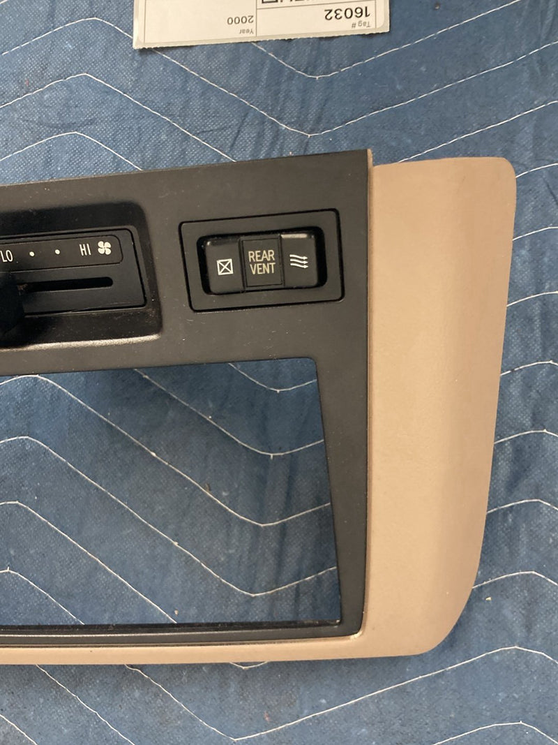 2000 Toyota Sienna L10 - Unknown PN: 55412-08010