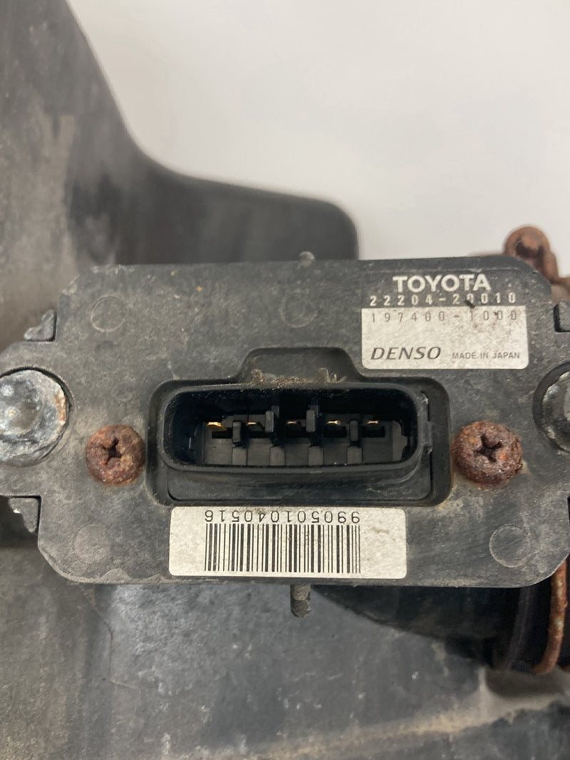 2000 Toyota Sienna L10 - Unknown PN: D100141-0990 D114040-4220 22204-20010