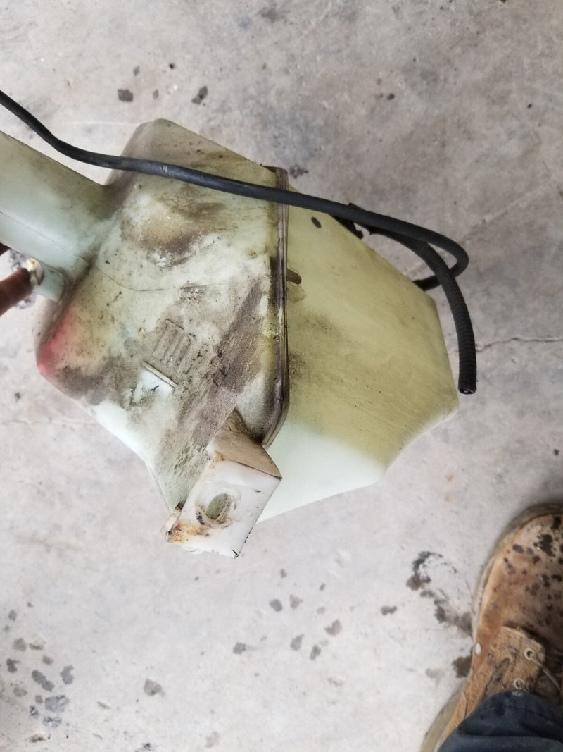 2005-2007 Ford F-350 F350 Windshield Washer Fluid Jug Tank Reservoir OEM #687CN