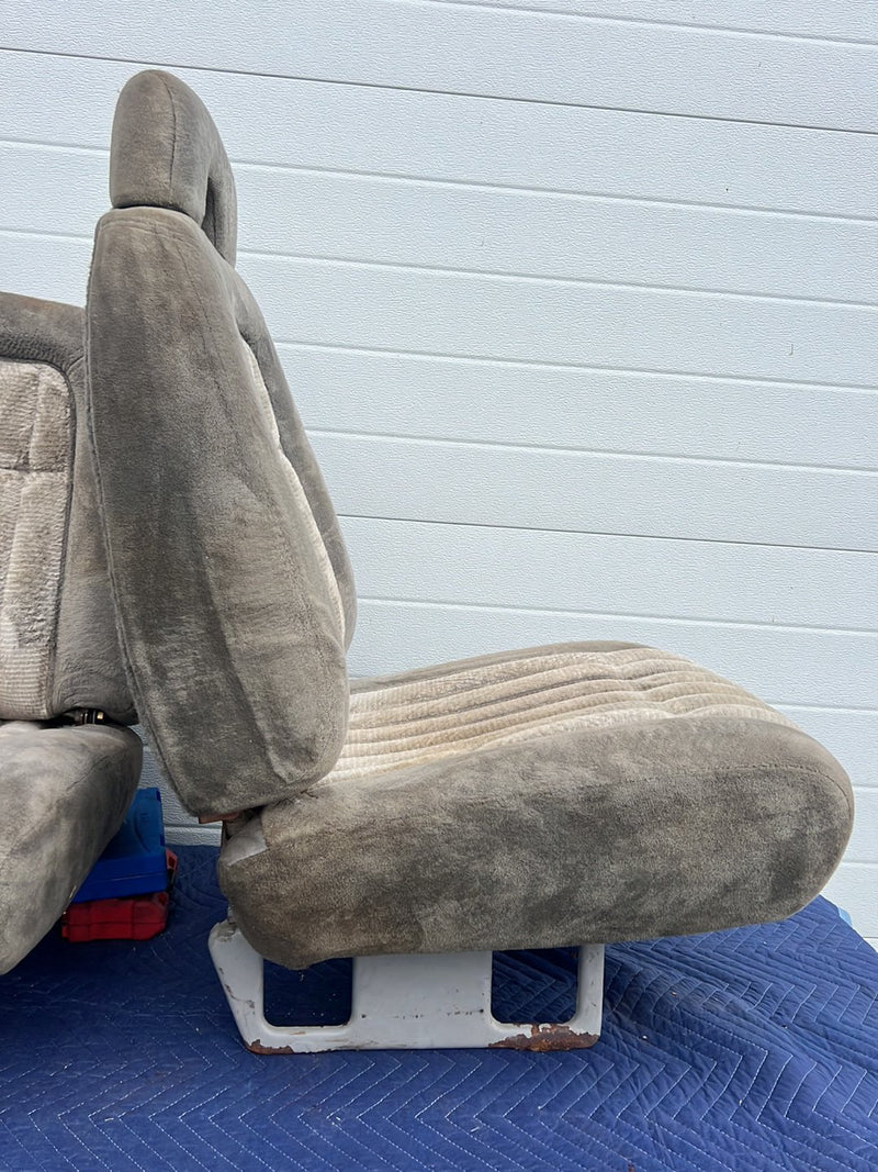 Chevrolet Silverado - Front Seat PN: 22045-1