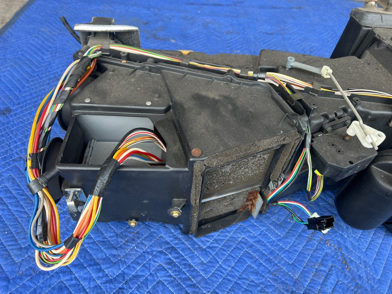 1989-1995 Volvo 740 940 Sedan HVAC AC Heater Core Blower Climate Box OEM #3639EM
