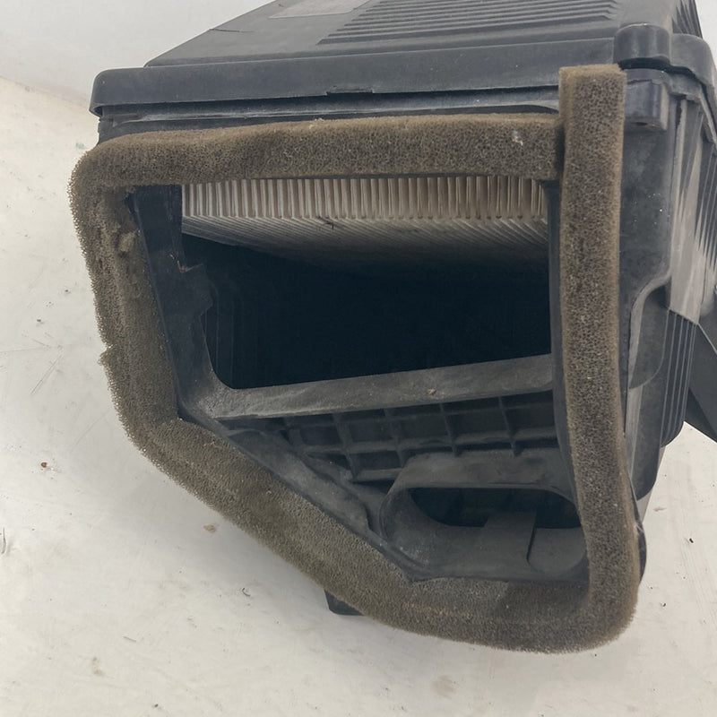 2007-2014 Chevrolet Silverado GMT900 Air Filter Housing Box MAF 23256990 #5336M