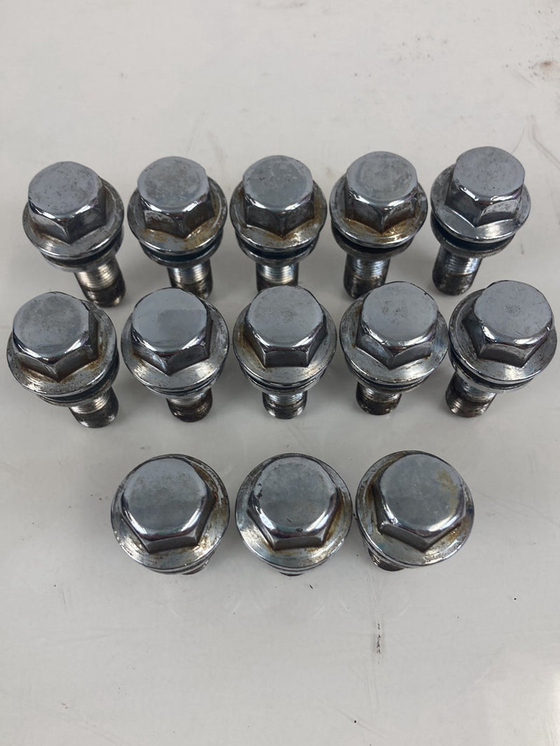 2005 Volvo XC90 I 275 Lug Bolts Nuts Chrome 30648005 OEM #4826M