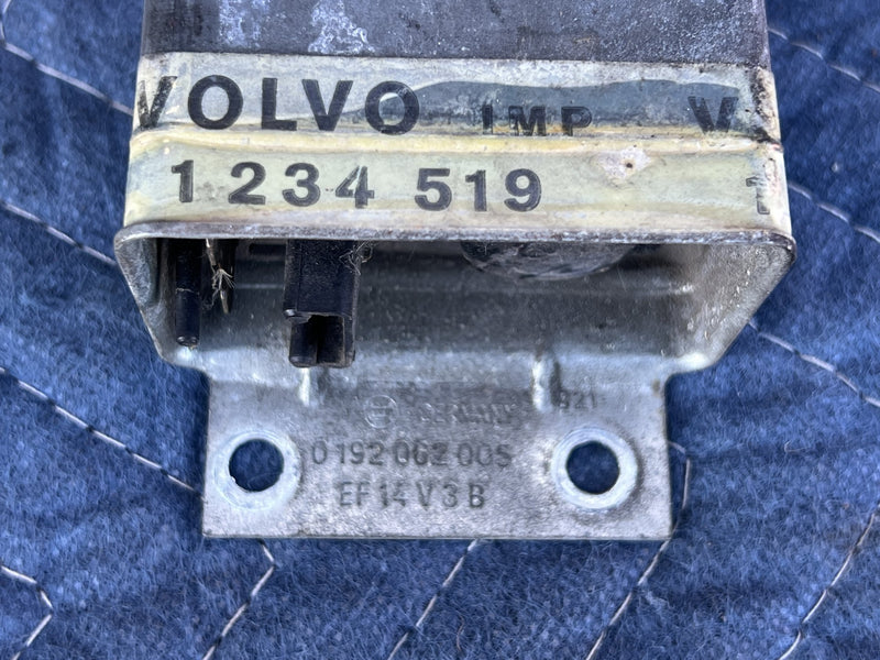 Volvo 240 - Alternator PN: 1234519 0192062005