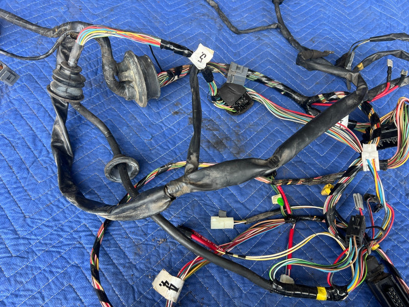 1989-1995 Volvo 740 940 Sedan Passenger Right Engine Wiring Harness OEM #3641EM