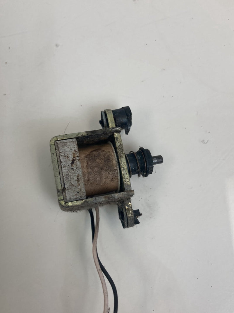 1992 Volvo 940 944 - Automatic Shifter Assembly PN: 3544164