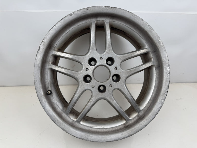 1999 BMW 540i E39 - Wheel