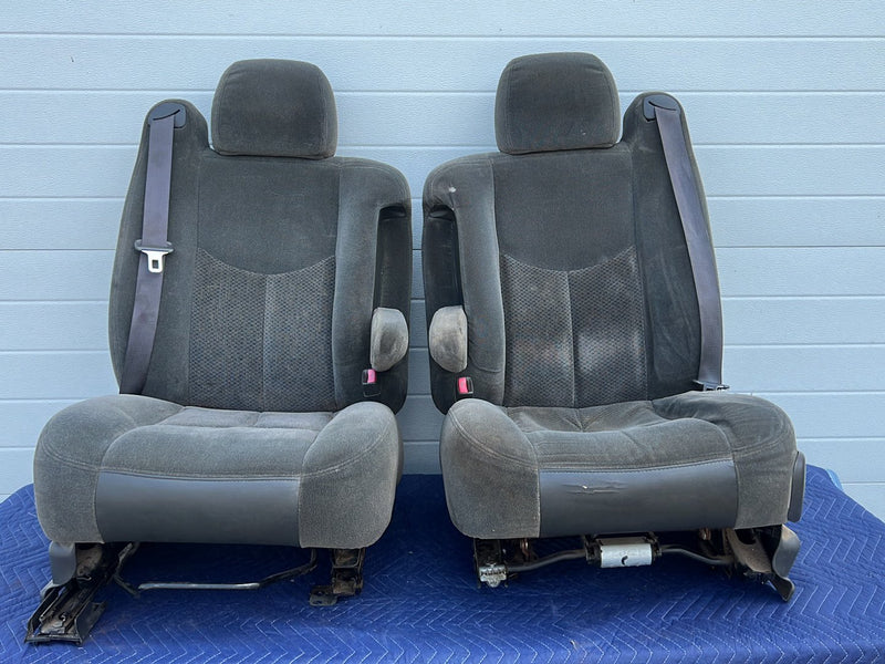 1999-2002 Chevrolet Silverado Tahoe Sierra Front Seat Pair Gray Cloth OE #5494EM